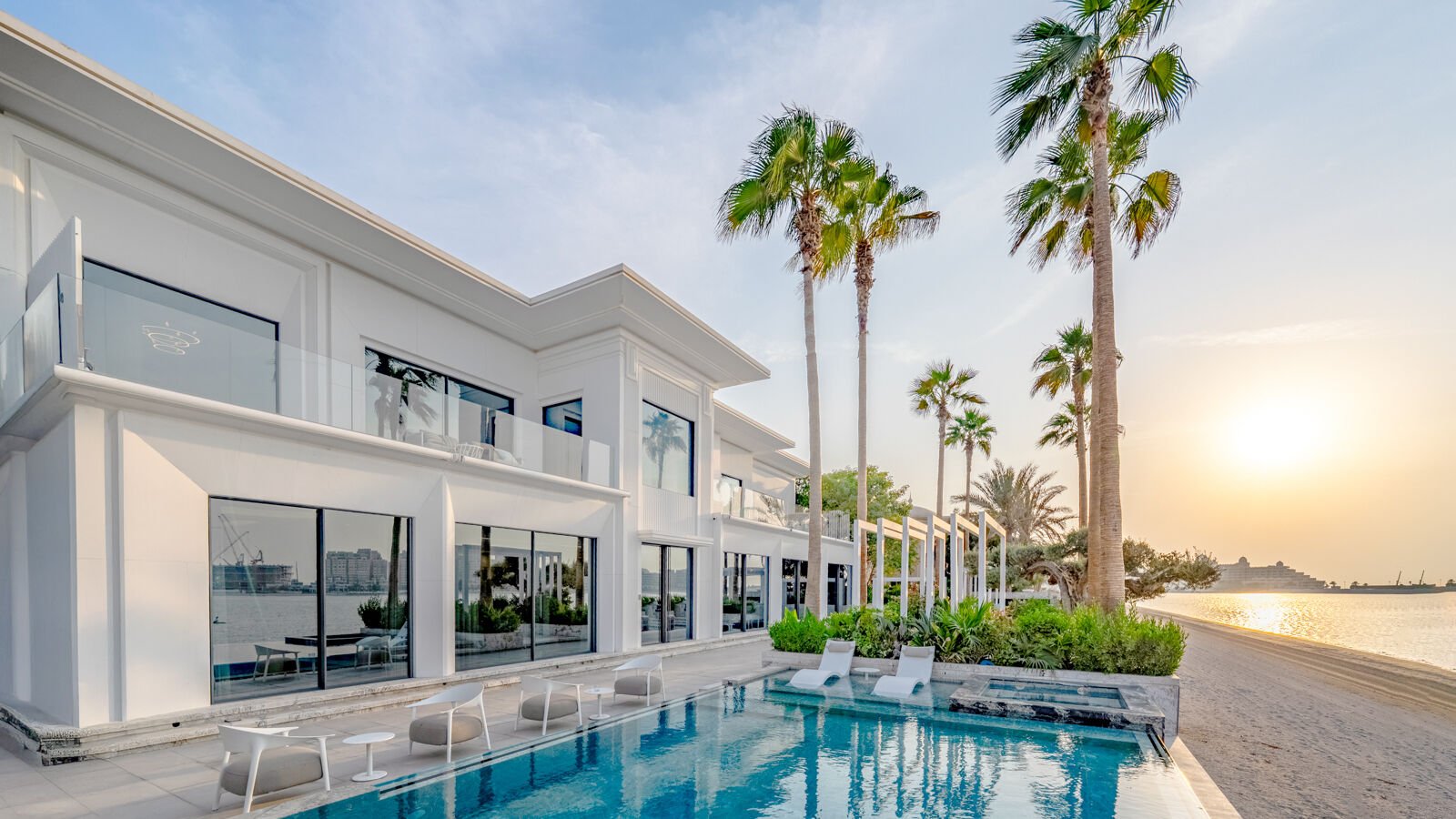 Jumeirah Islands Waterfront Villas for Sale