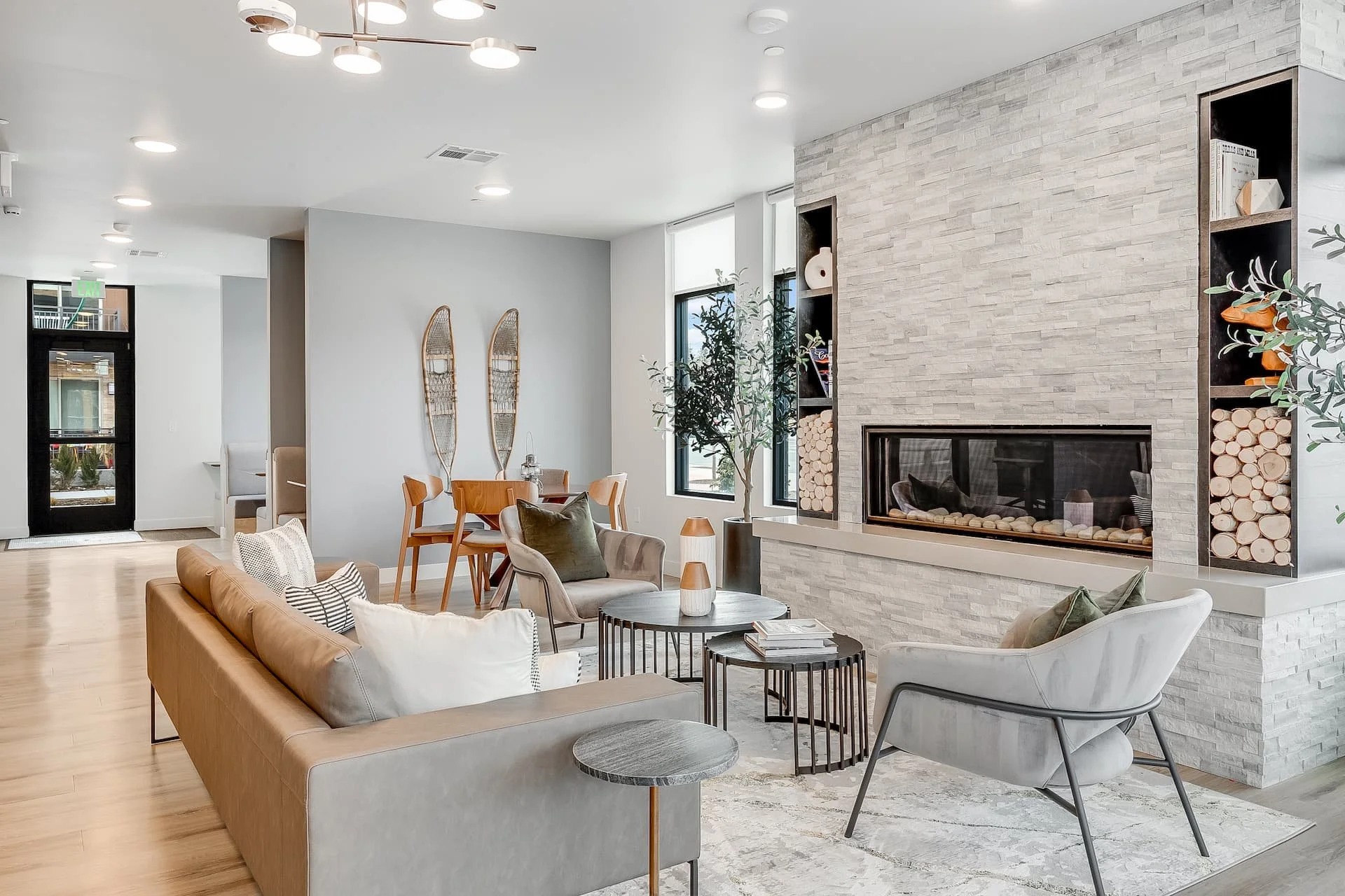 Apartments with Luxury Amenities
